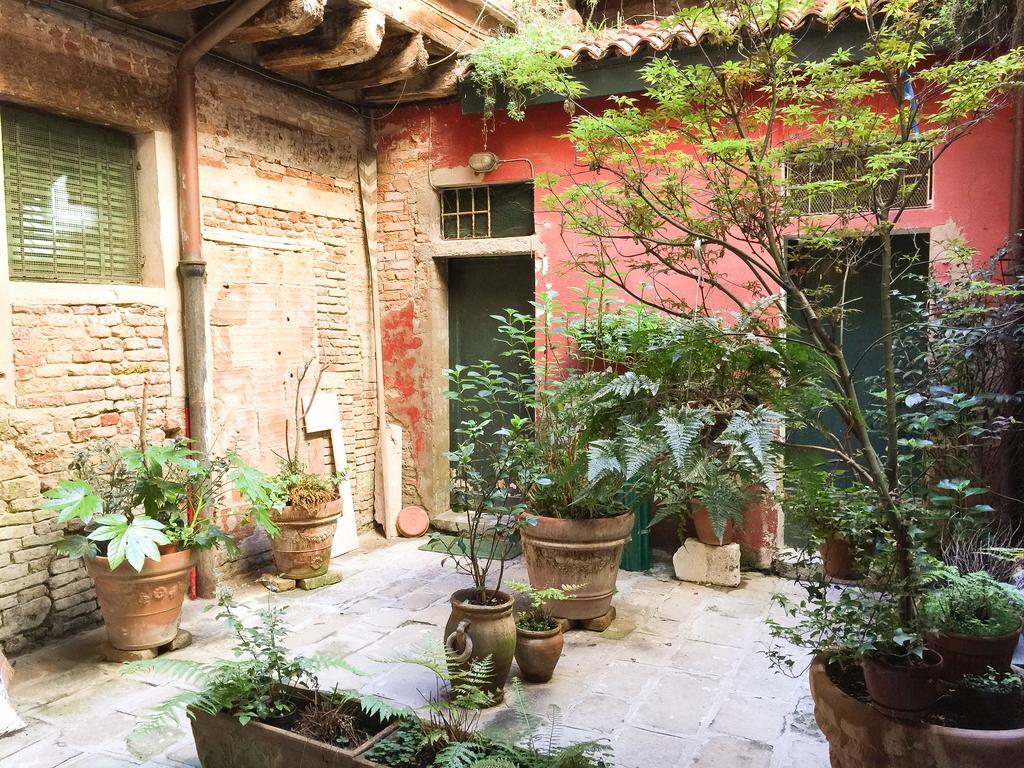 Апартаменты Casa Albrizzi Венеция Экстерьер фото